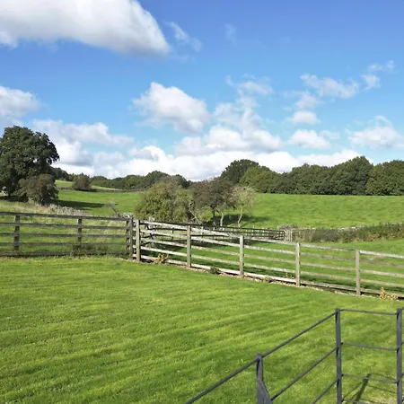 بيت للعطل The Stables Grewelthorpe